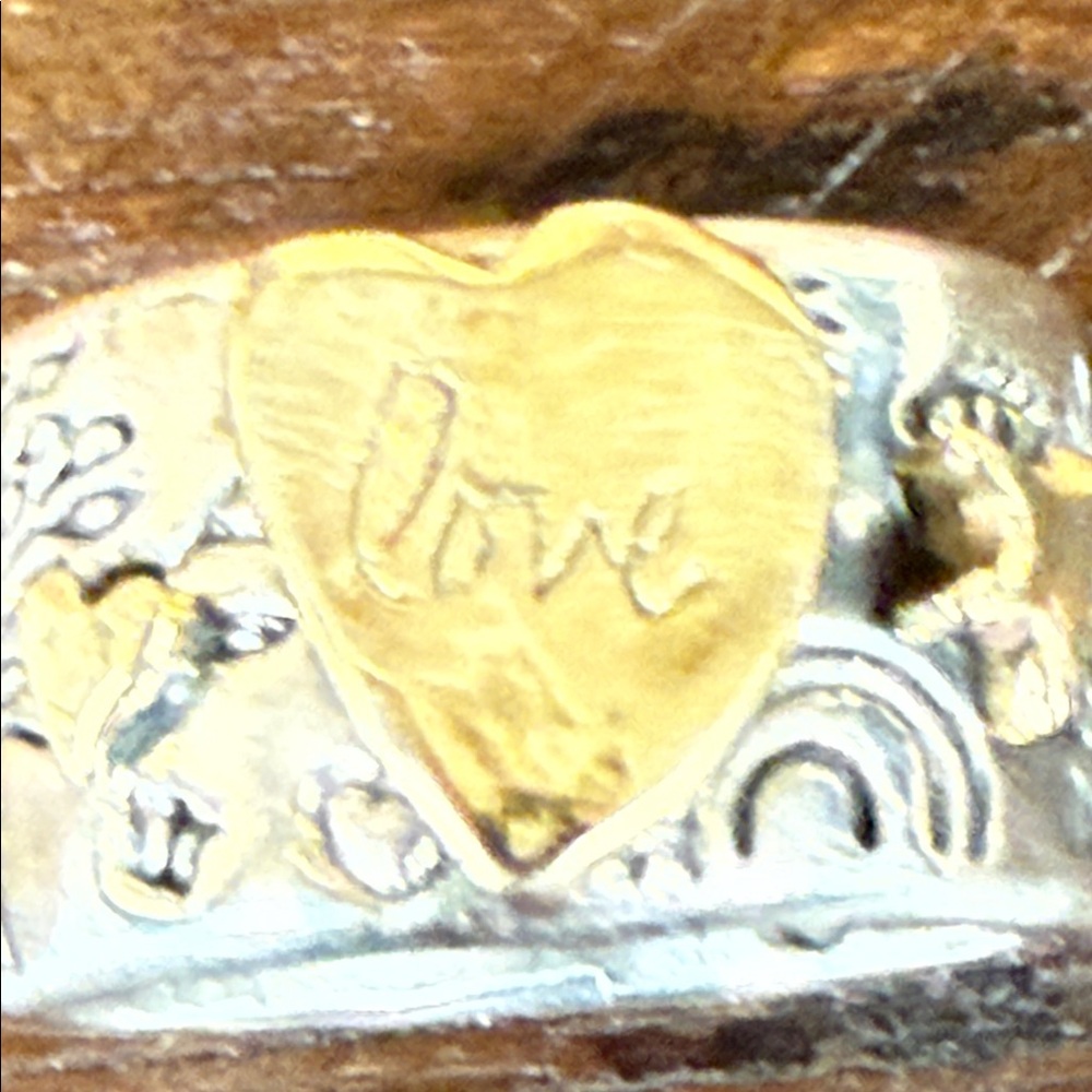 Jes MaHarry “Love Ring”. Sterling silver with 14 kt large gold heart. - Picture 6 of 6